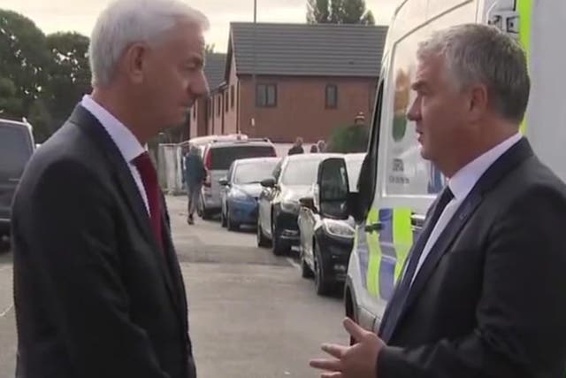 <p>Football legends Ian Rush and Ian Snodin lay flowers at scene of Liverpool shooting</p>