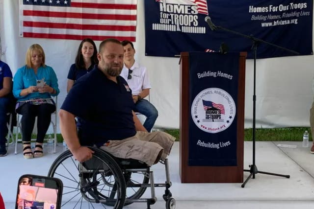 <p>Wounded veteran gets new custom-built home from non-profit</p>
