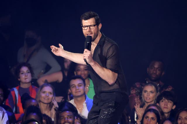 <p>Billy Eichner speaks onstage at the 2022 MTV VMAs at Prudential Center on August 28, 2022 in Newark, New Jersey. (Photo by Arturo Holmes/Getty Images)</p>