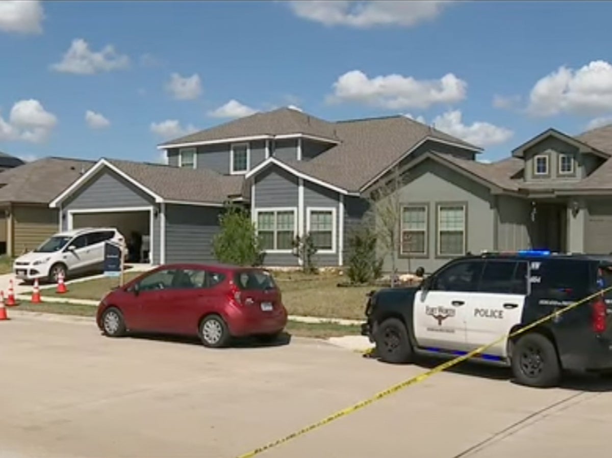 20-year-old man and 5-year-old boy shot and killed outside Fort Worth, Texas home