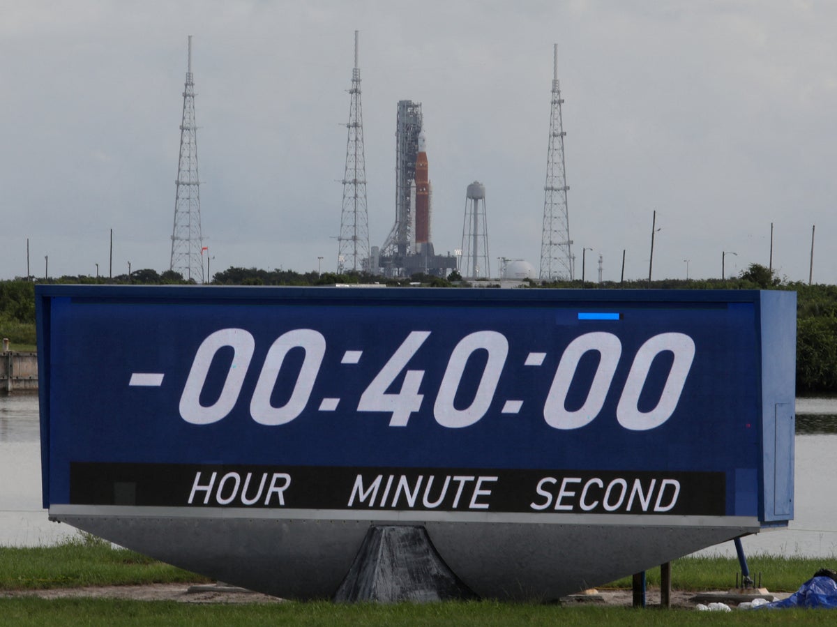 ‘Too early to say’: Nasa won’t commit to new launch date lift-off was scrubbed