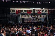 Notting Hill Carnival: Police issue stop and search order after ‘serious stabbings’ near festival