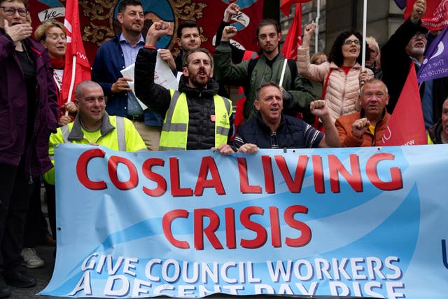<p>People at a rally outside Edinburgh City Council chambers as cleaning workers at the City of Edinburgh Council begin strike action</p>