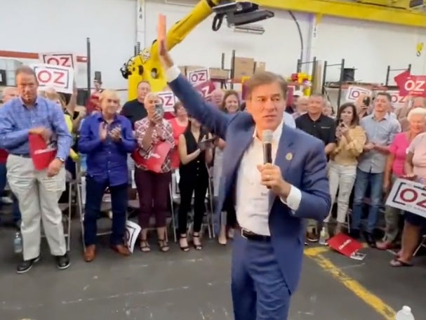 Dr Oz speaks in front of a crowd during a Senate campaign event in Monroeville, Pennsylvania