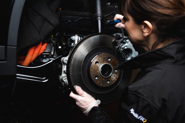 <p>With an Outstanding Ofsted rating and a guaranteed job for successful participants, the Kwik Fit apprenticeship scheme is a fantastic route into the industry </p>