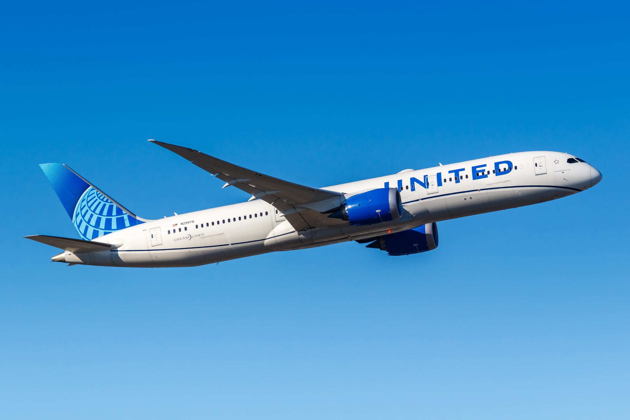 The incident occurred on a 10-hour United Airlines flight