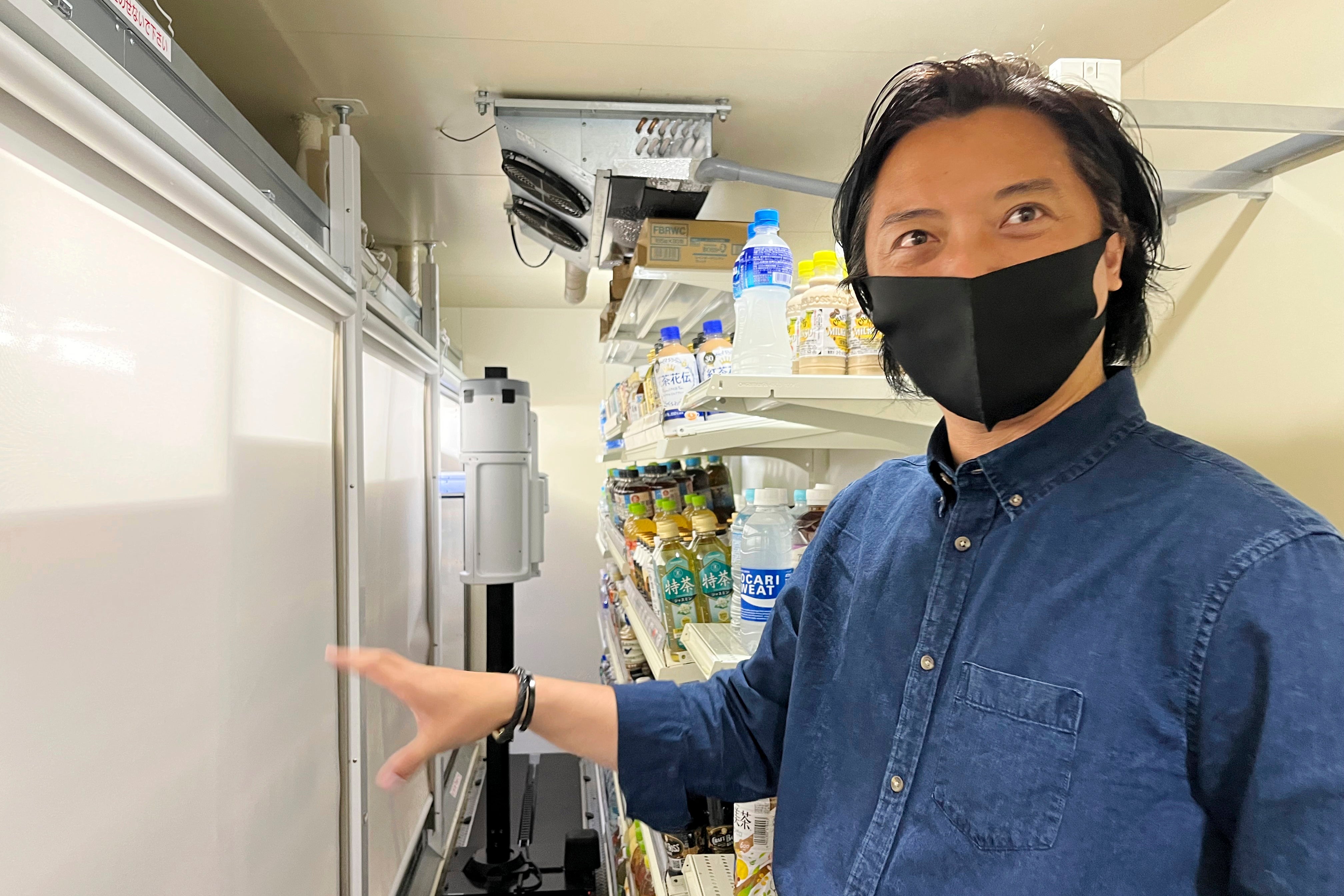 Japan Convenience Store Robot