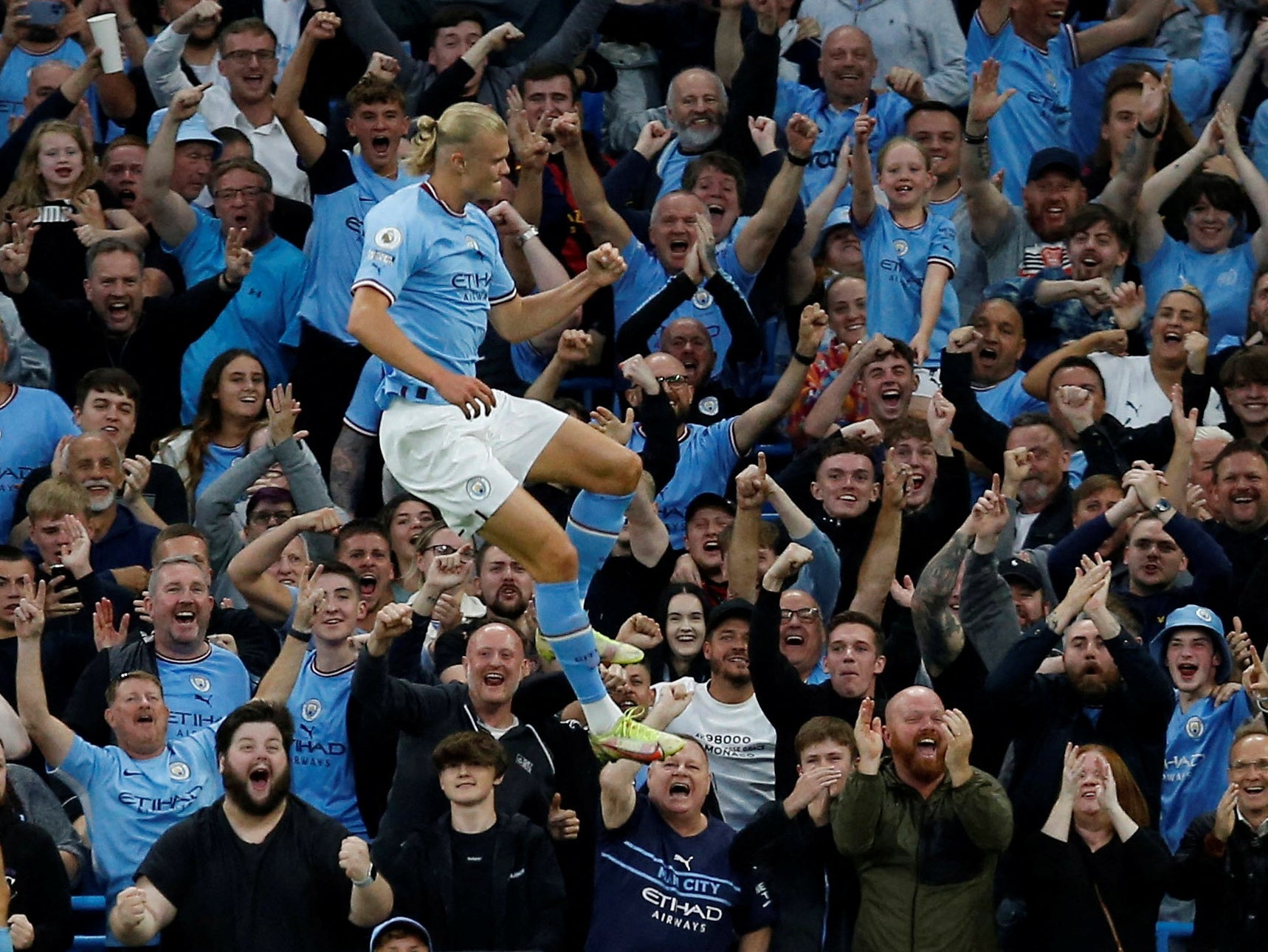 Haaland jumps for joy in front of City fans