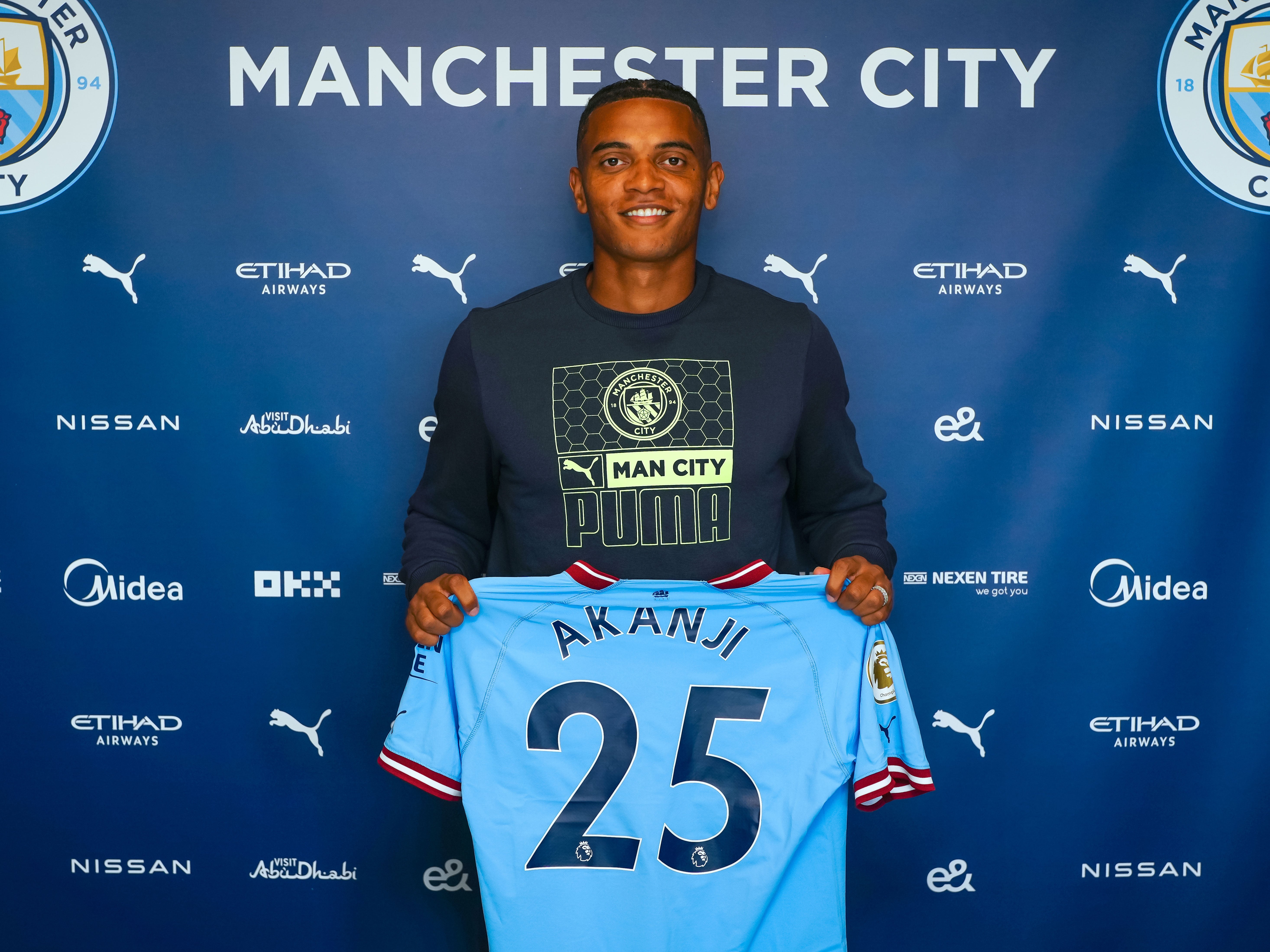 Manchester City defender Manuel Akanji