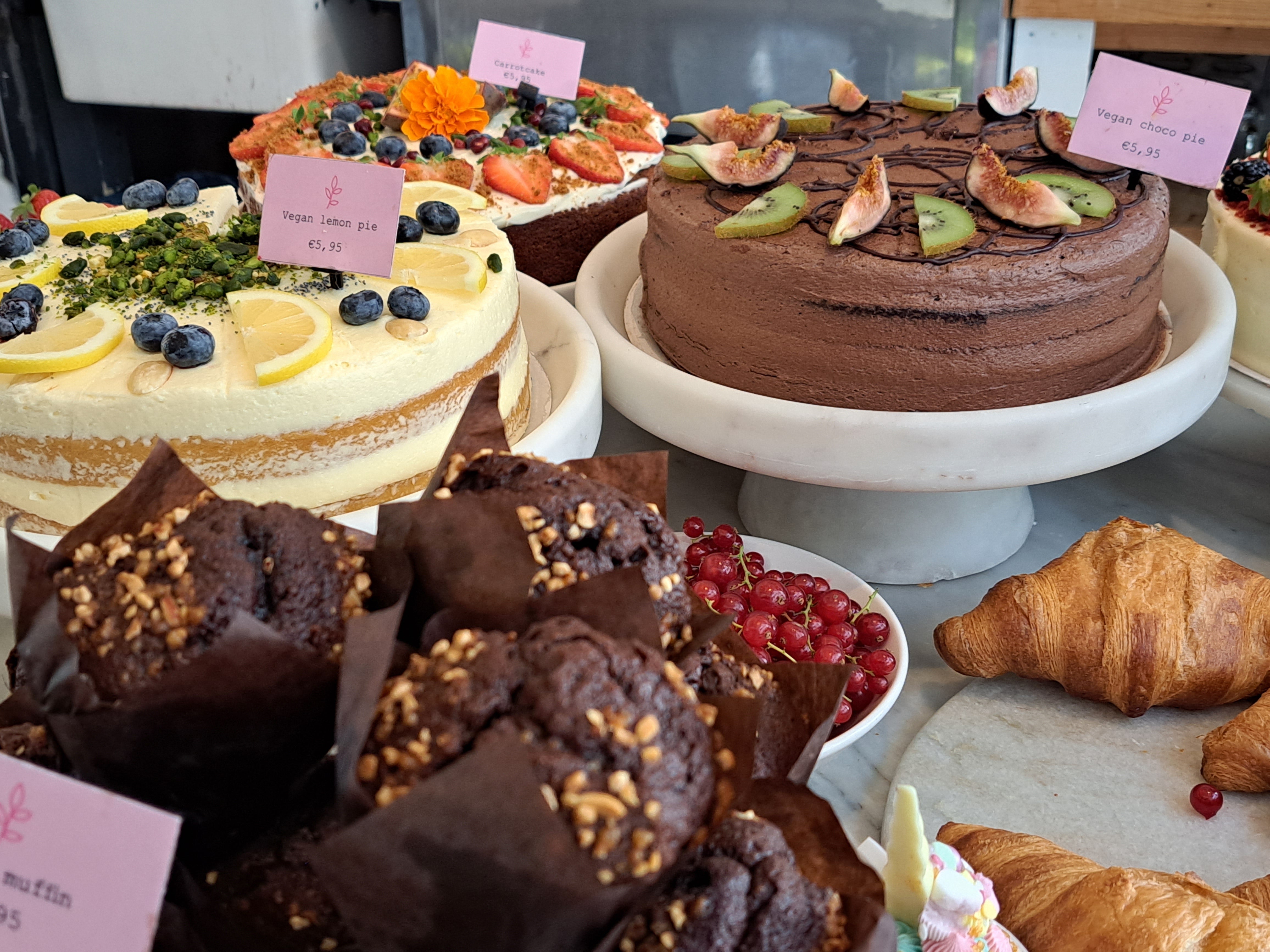 Don’t miss out on a vegan cake from Pluk