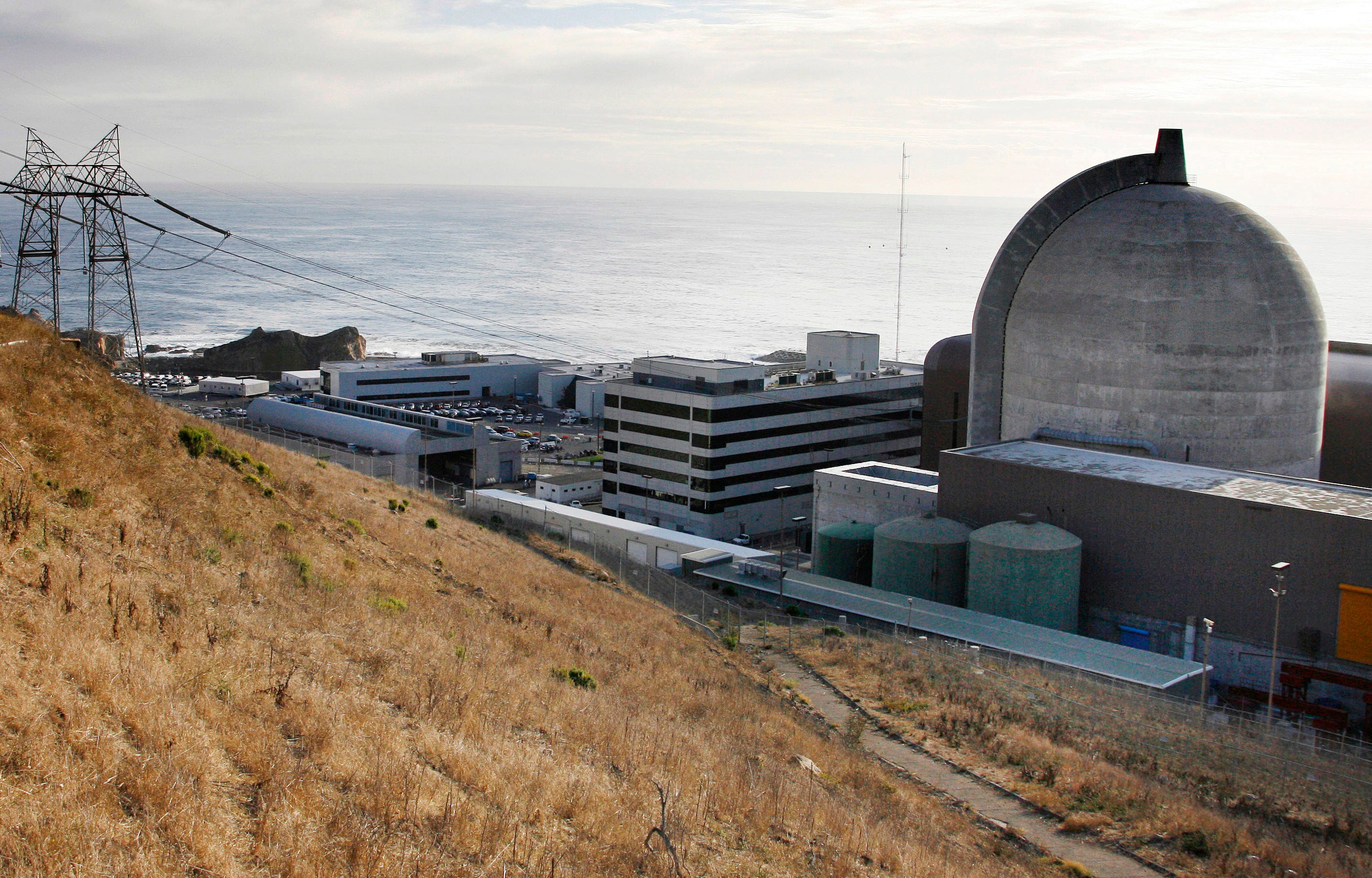 <p>The Diablo Canyon nuclear power plant will stay opened until 2030 after a vote by California lawmakers late on August 31</p>
