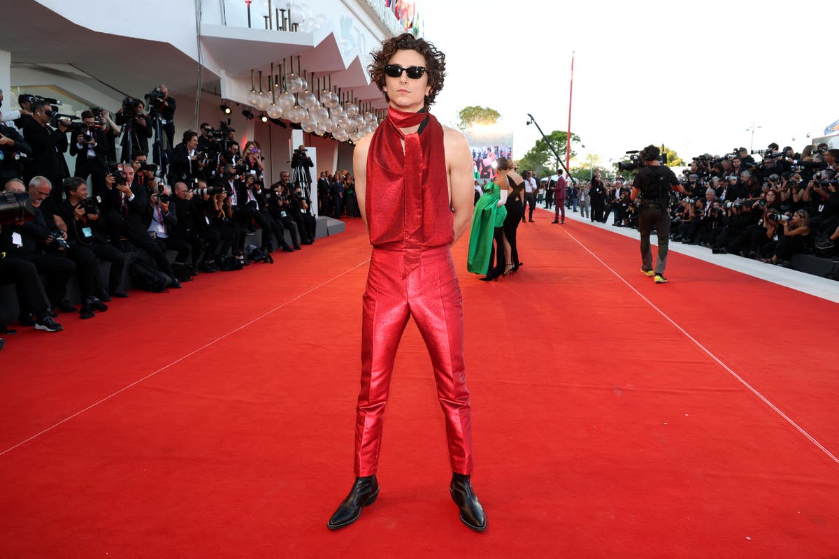 Fans are obsessed with Timothée Chalamet’s look at the Venice Film Festival