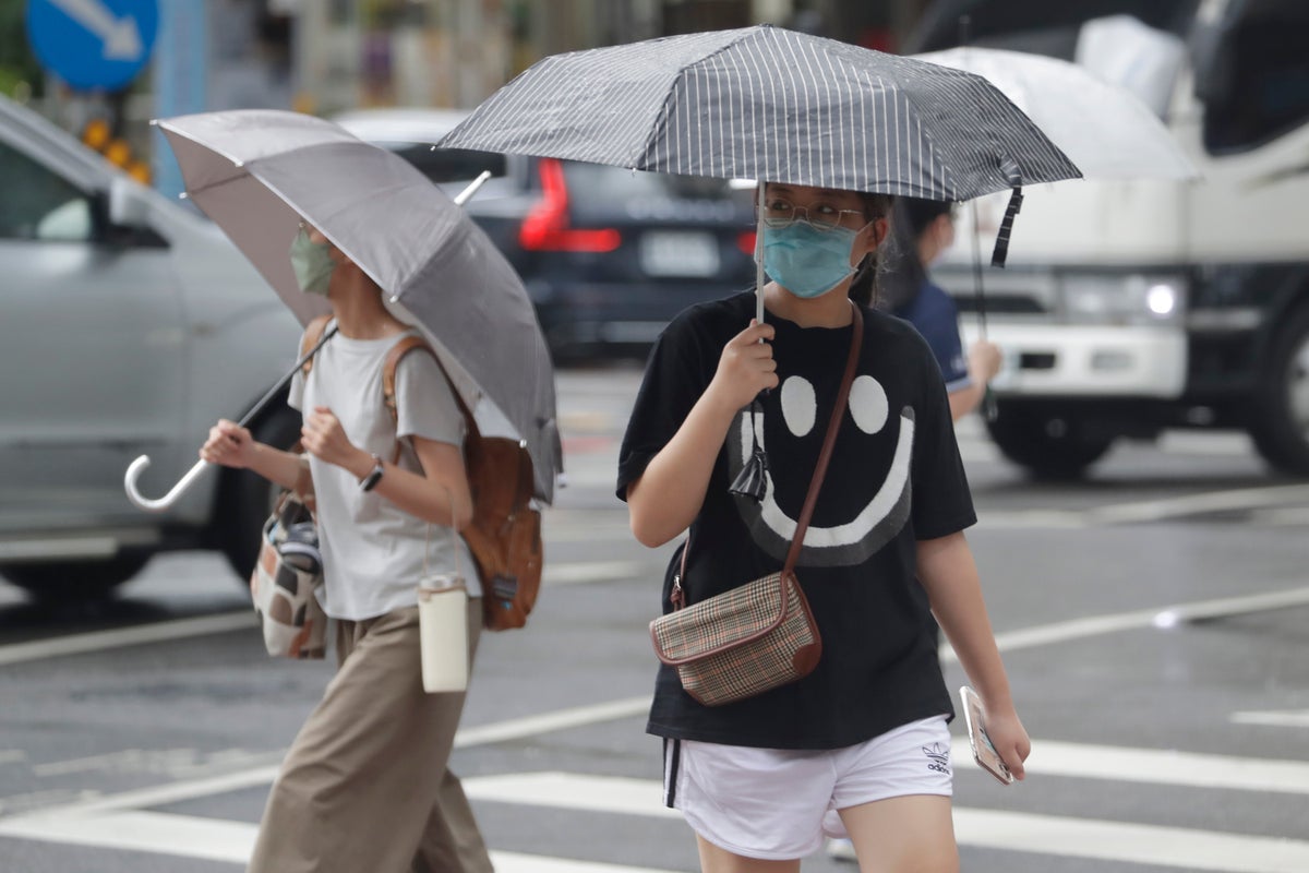 East China suspends ferries, classes as typhoon approaches