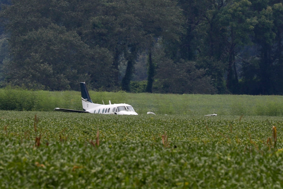 Man who threatened to crash plane into Walmart reportedly didn’t have pilot license