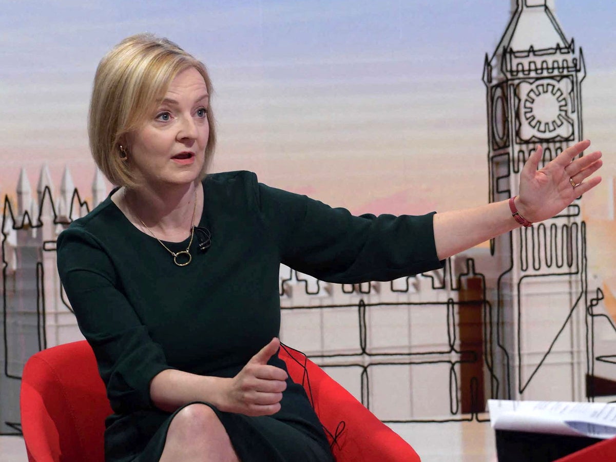 Liz Truss – live: New Tory leader to be announced as frontrunner ‘considering freezing bills’
