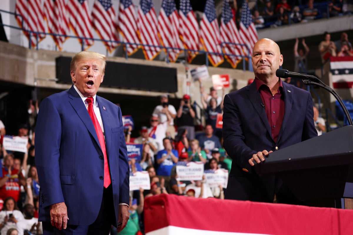Viral video compares crowd size at Trump and Biden midterm events in Pennsylvania