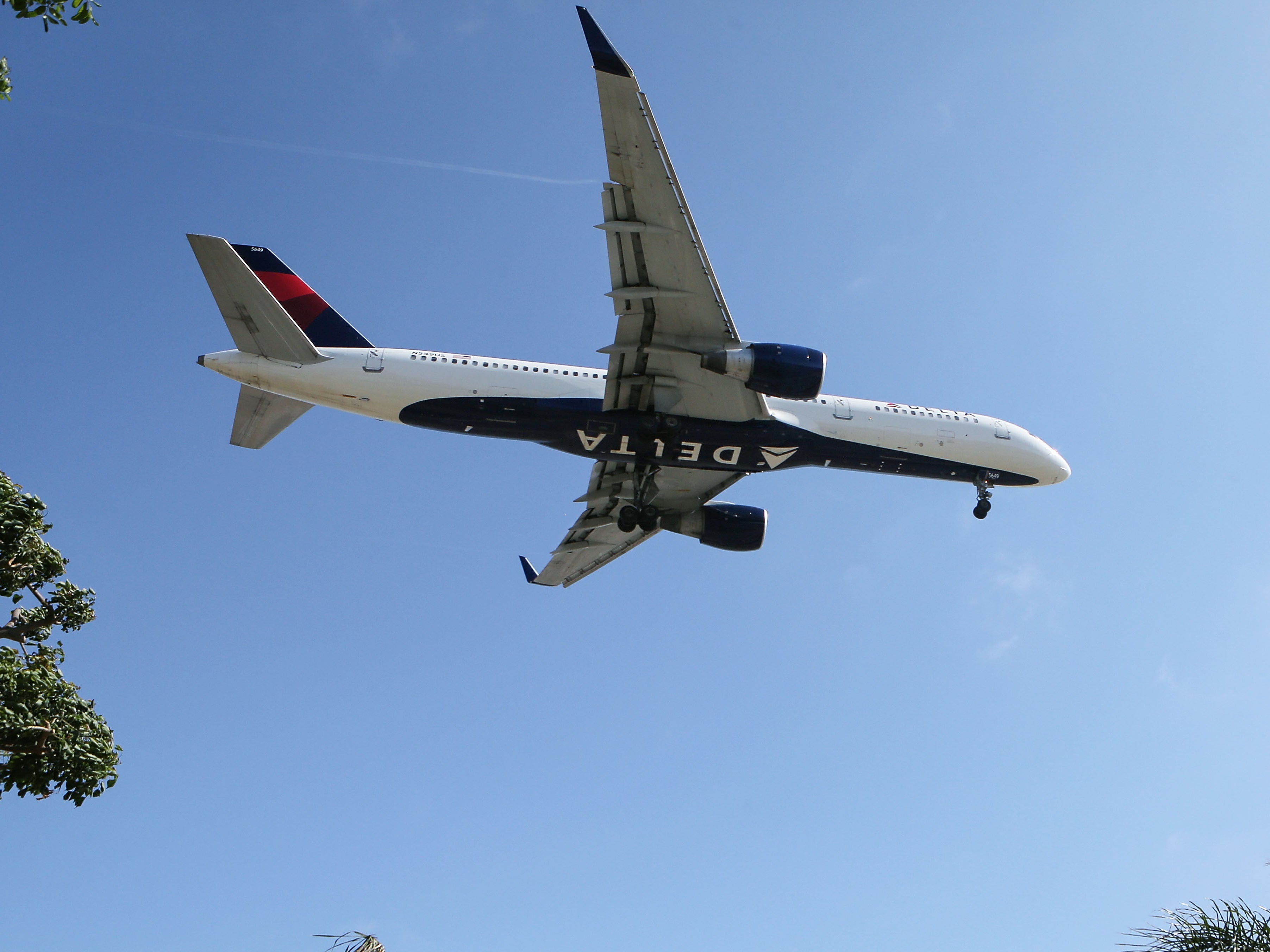 Delta flew a plane filled with lost luggage, to help reunite 1,000 missing bags with their owners