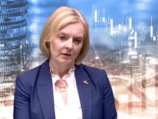 Liz Truss – live: PM expected to freeze energy bills at £2,500 and scrap fracking ban