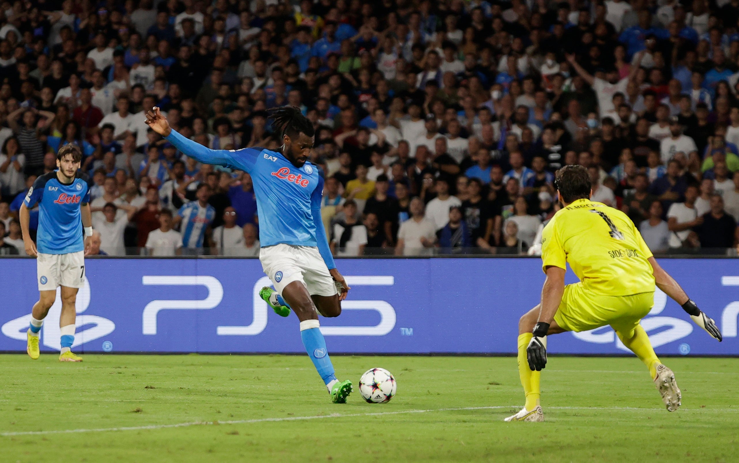 Zambo Anguissa slides home Napoli’s second goal