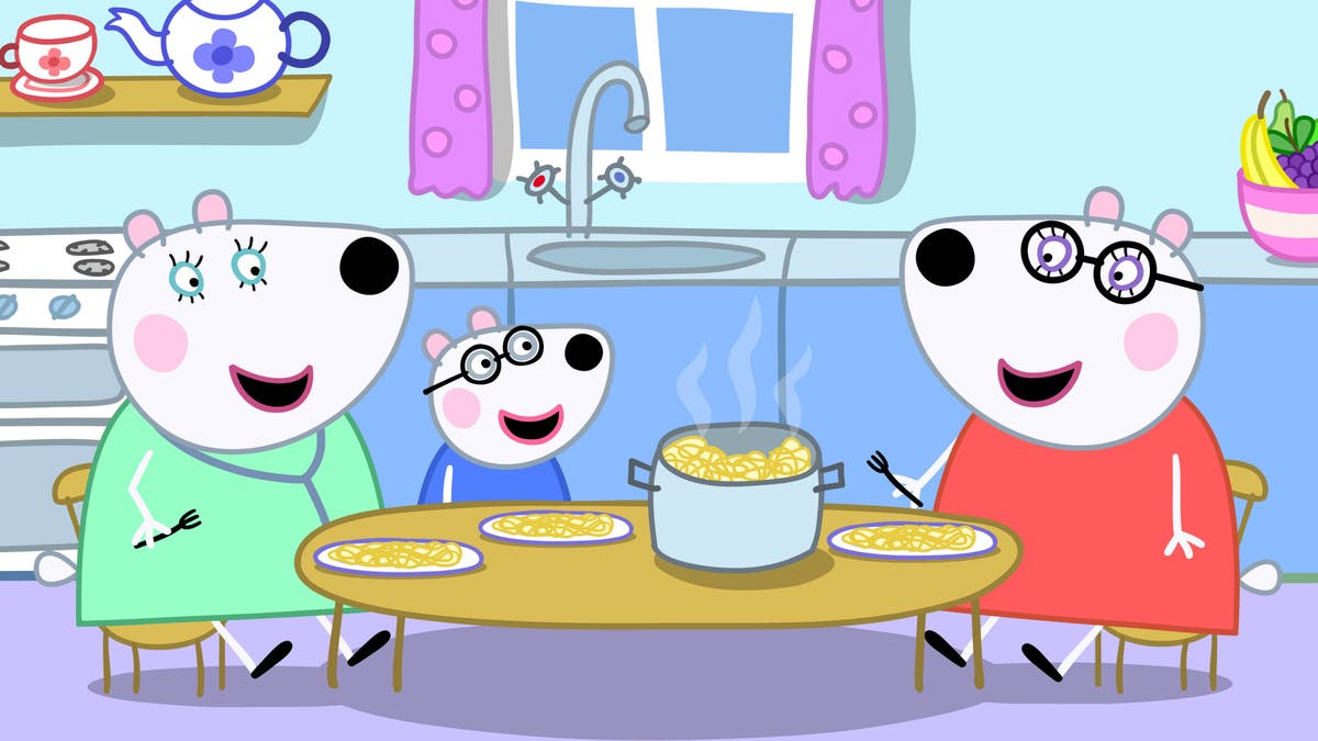 Children&rsquo;s TV show Peppa Pig introduces its first lesbian couple