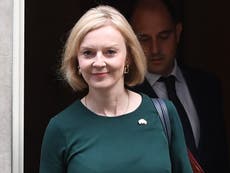 Liz Truss – live: PM expected to freeze energy bills at ?2,500 and scrap fracking ban