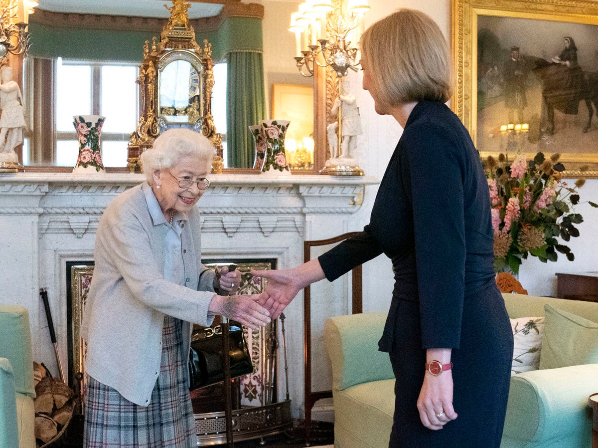 Nation ‘deeply concerned’ about Queen’s health, says Liz Truss