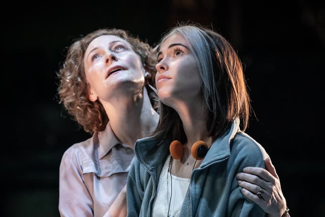 <p>Geraldine Somerville and Rhiannon Clements in ‘The Glass Menagerie’ </p>