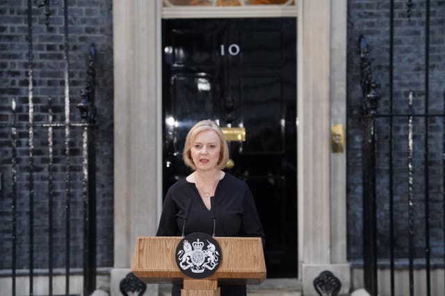 Prime Minister Liz Truss pays tribute to the Queen outside 10 Downing Street (Dominic Lipinski/PA Wire)