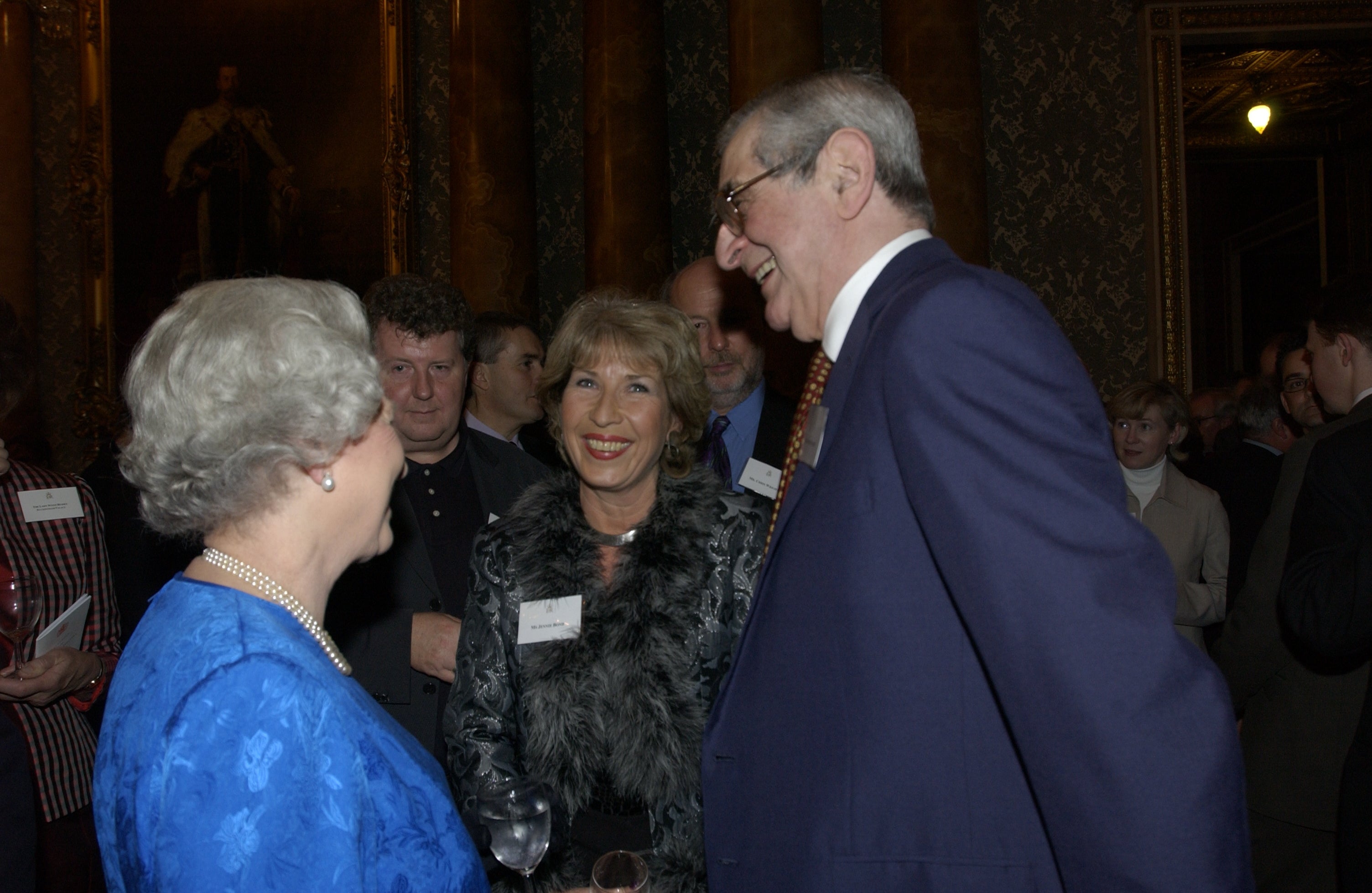 The Queen with Jennie Bond and Denis Norden at a 2001 reception in Buckingham Palace