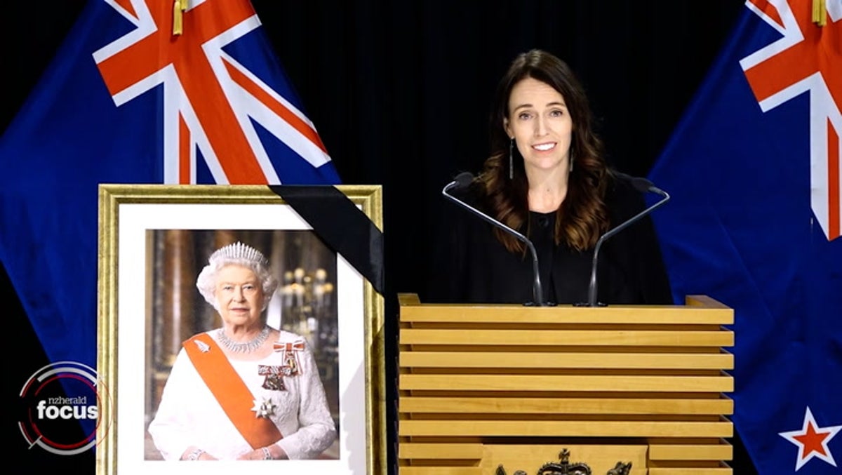 Jacinda Ardern pays tribute to Queen Elizabeth II
