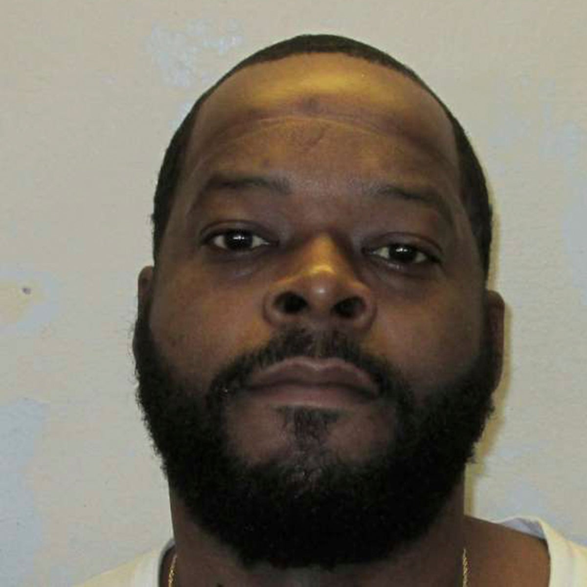 Claiming innocence, Alabama death row inmate seeks new trial