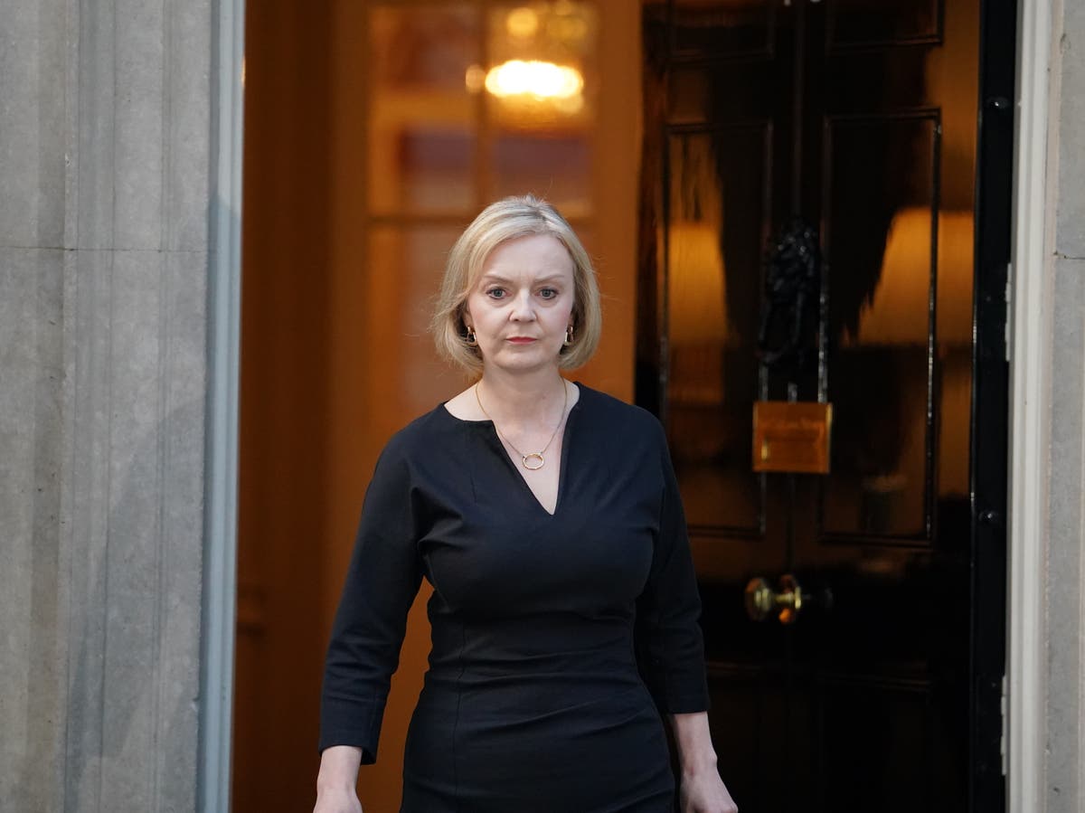 Queen&rsquo;s death won&rsquo;t affect energy bills freeze, No 10 insists