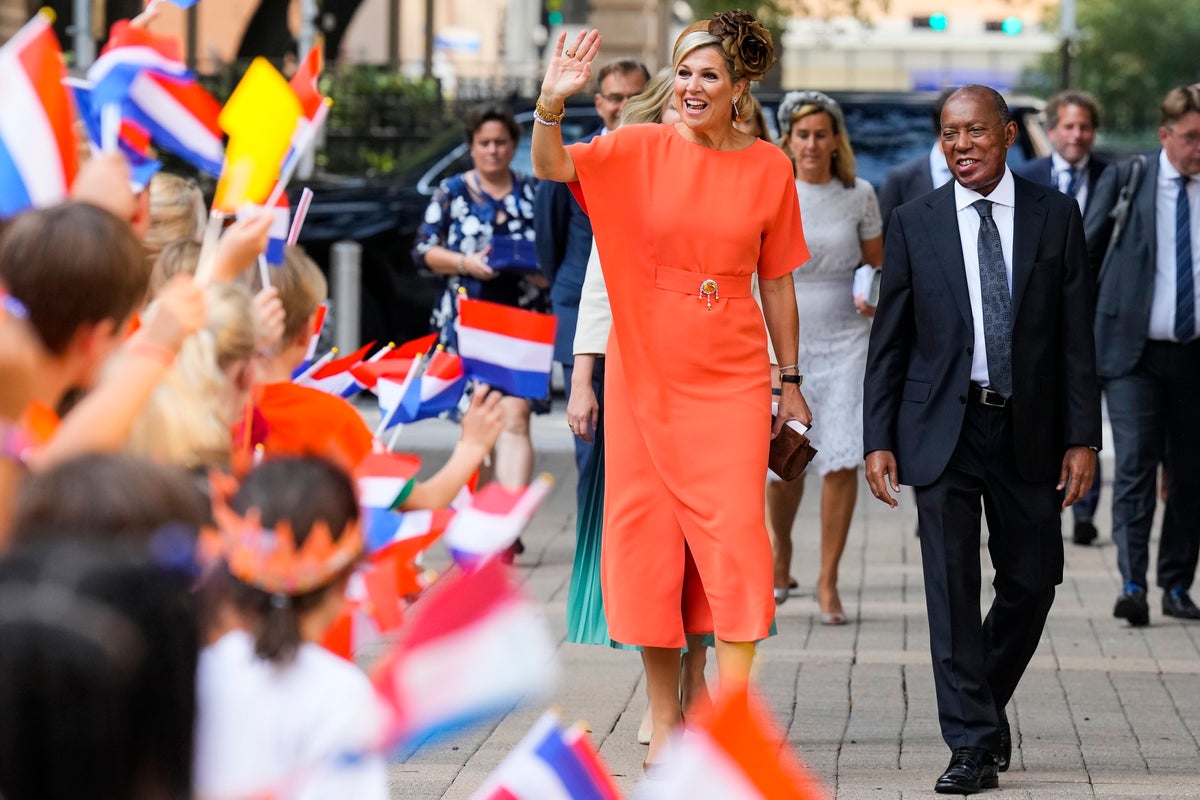 Dutch queen learns about flood control during Houston visit