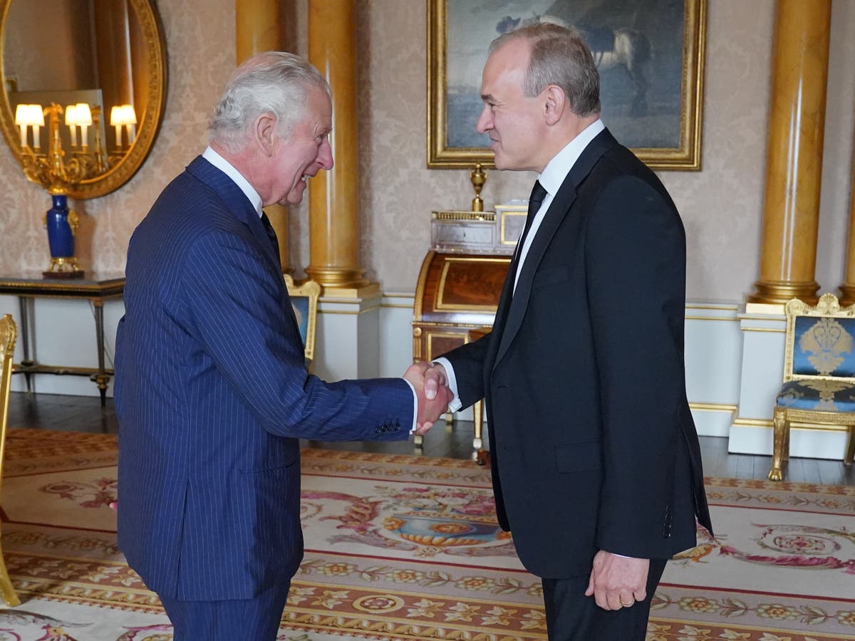 Liberal Democrats cancel conference after Queen&rsquo;s death