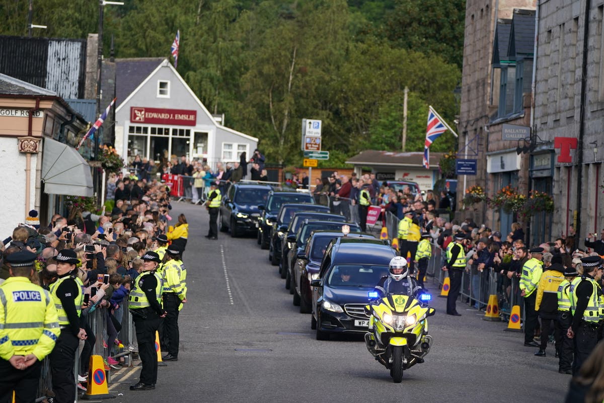 &lsquo;It was like your nan passed away&rsquo;: Villagers who called Queen neighbour tearful as coffin left Balmoral
