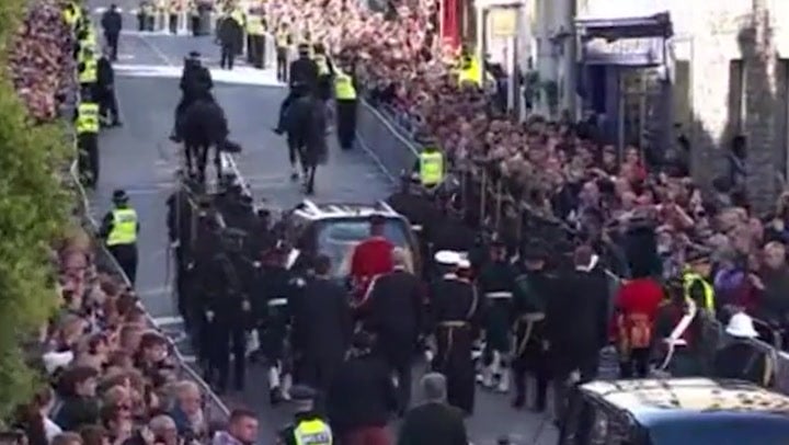 Prince Andrew heckled as he follows Queen’s coffin through Edinburgh’s Royal Mile