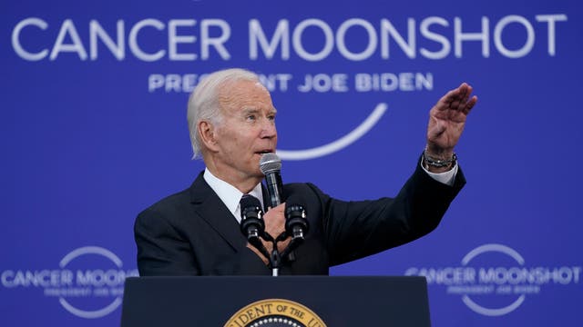 <p>President Joe Biden speaks on the cancer moonshot initiative at the John F. Kennedy Library and Museum, Monday, Sept. 12, 2022, in Boston. (AP Photo/Evan Vucci)</p>