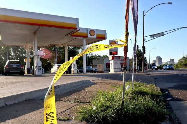 <p>The Shell gas station where Darryl Ross, 16, was shot by police on Sunday 11 Sep 2022</p>