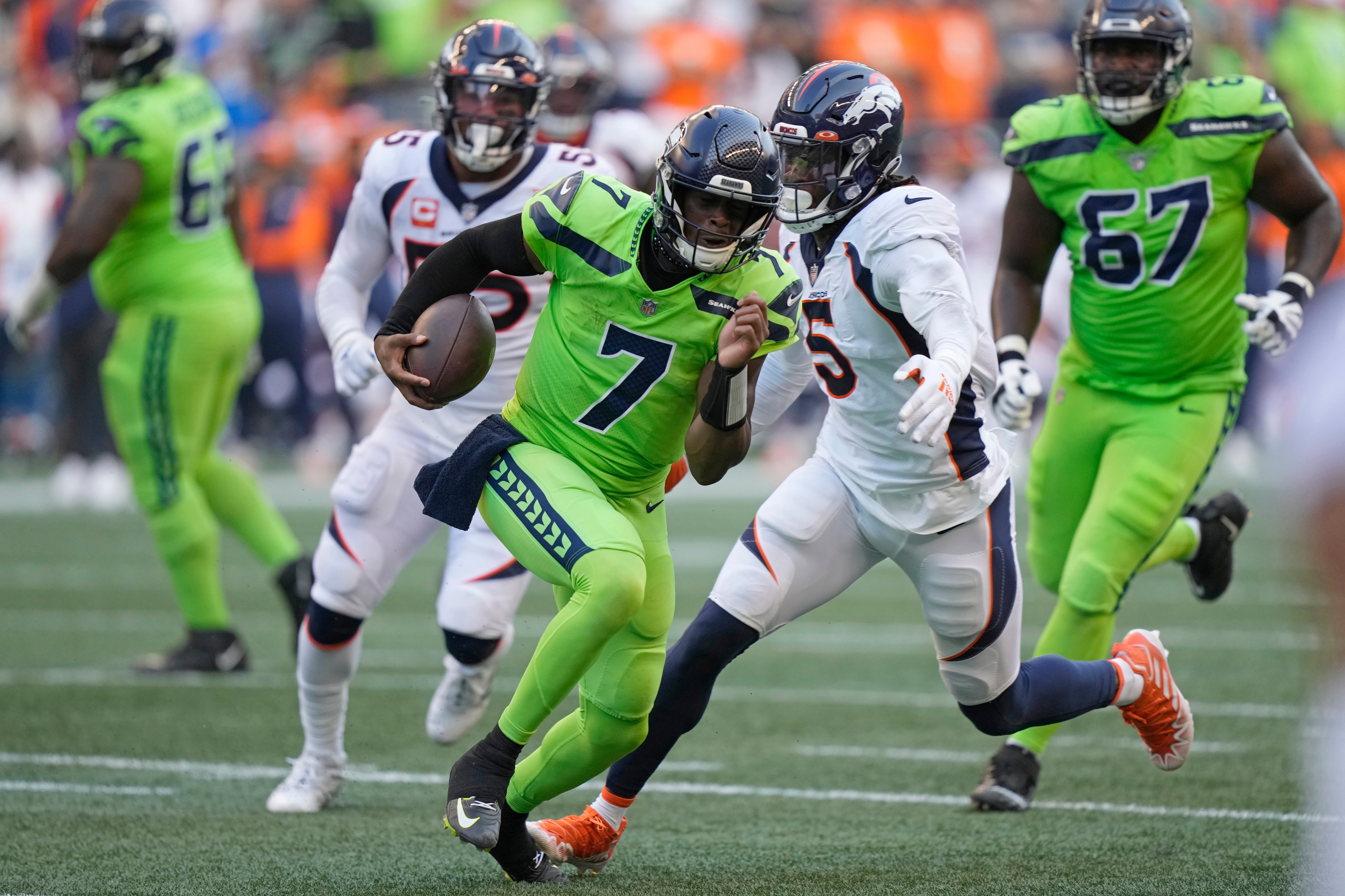 Broncos Seahawks Football