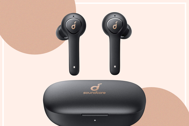 <p>The earphones promise up to 40 hours of battery life</p>