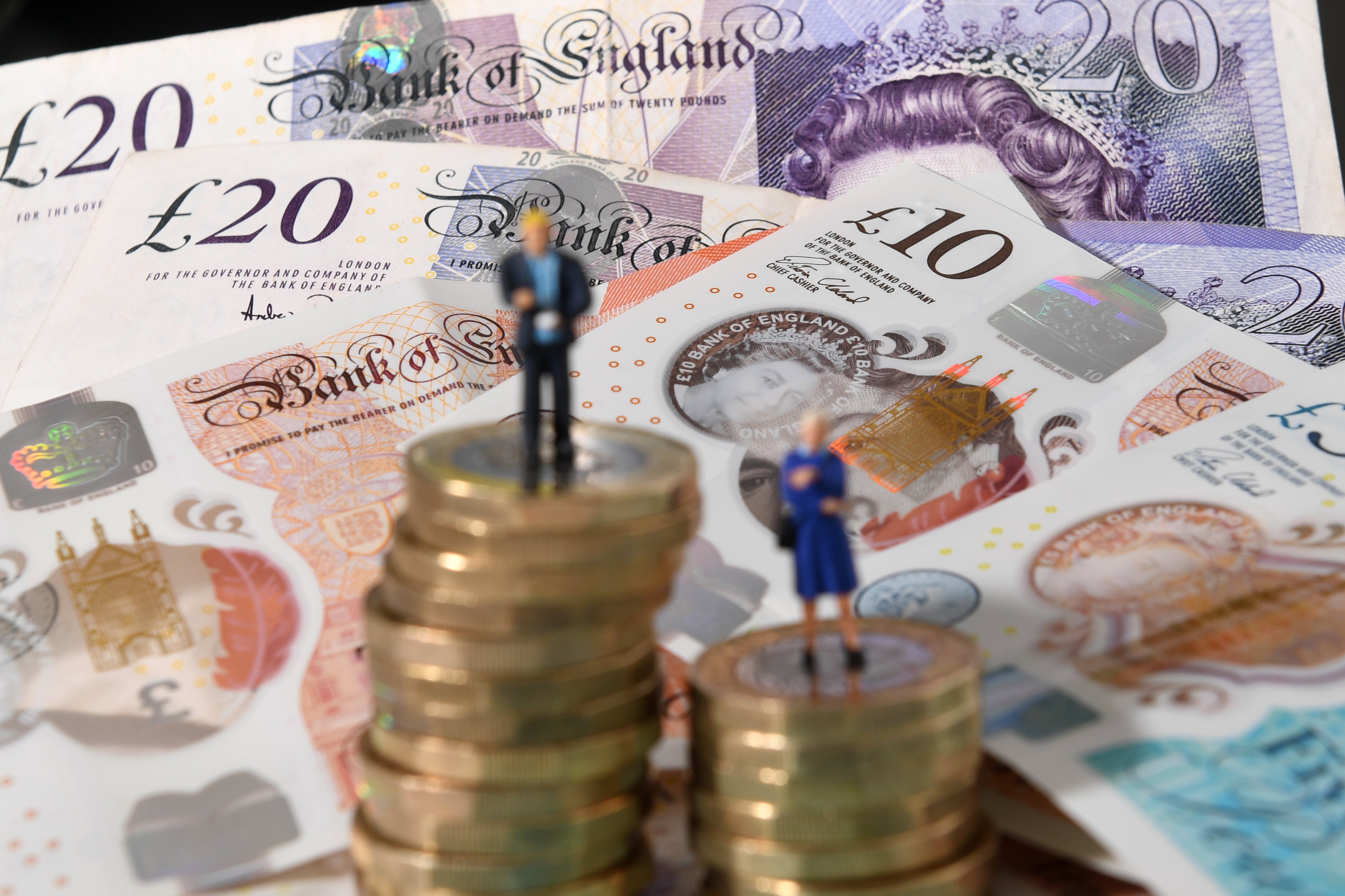 The average one-year bond rate is 2.29%, according to Moneyfacts.co.uk (Joe Giddens/PA)