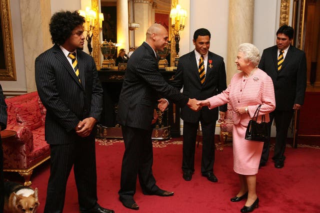 The Queen was introduced to the members of the New Zealand rugby league team inside the Bow Room at Buckingham Palace in 2005 (Johnny Green/PA)