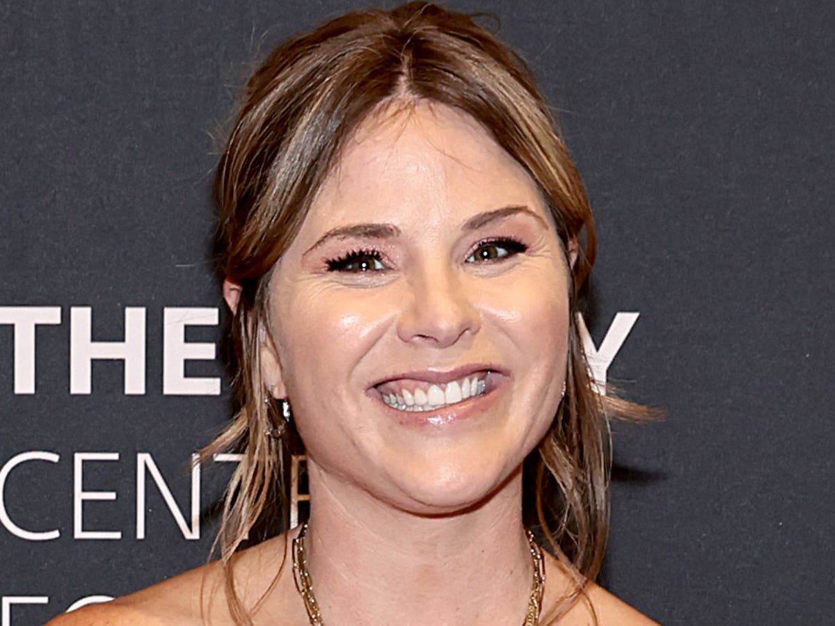 Jenna Bush Hager recalls intense moment Today show was told to &lsquo;be quiet&rsquo; as call came in about Queen being ill