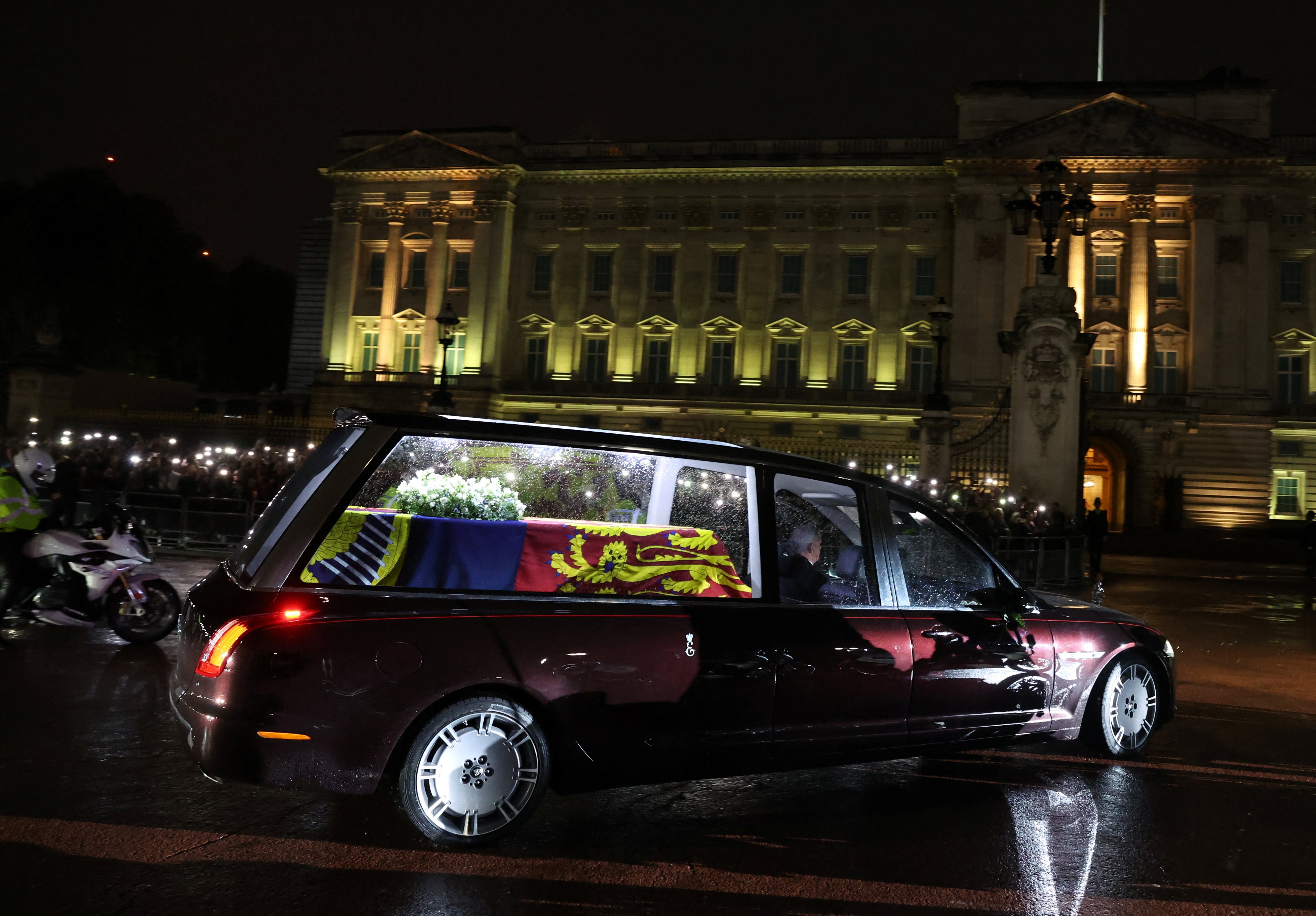 The Queen’s coffin has arrived at Buckingham Palace (Paul Childs/PA