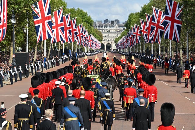 <p>A funeral director whose family firm helped organise Queen Victoria’s funeral has explained what we might expect from the Queen’s service</p>