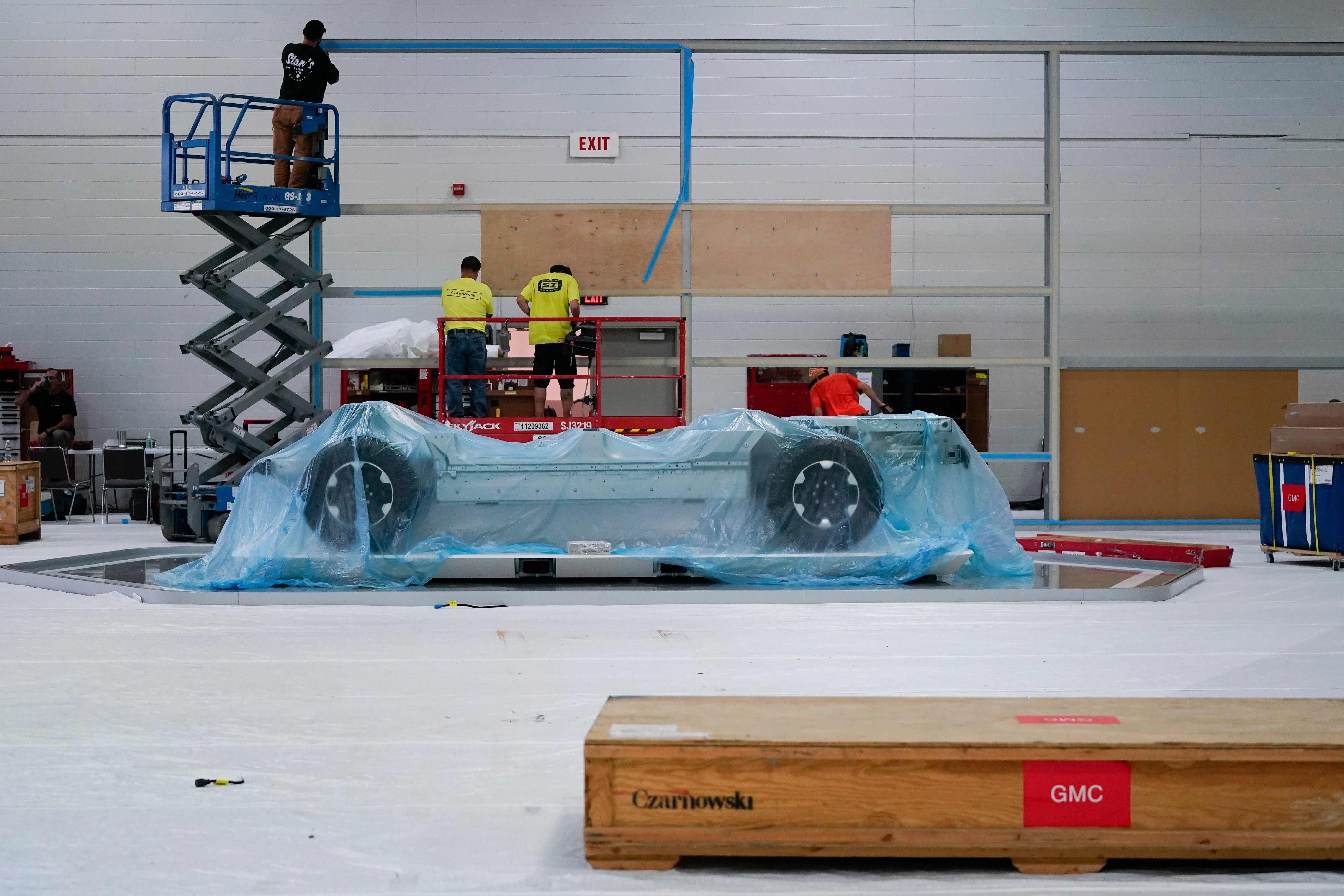 Auto Show Less Glitzy