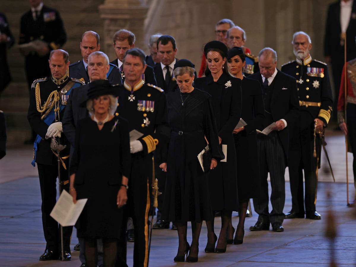 The significance behind Kate Middleton&rsquo;s diamond and pearl brooch 
