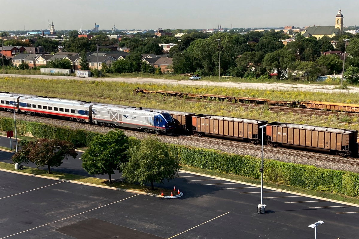 Amtrak cancels long-distance passenger trains as rail strike looms