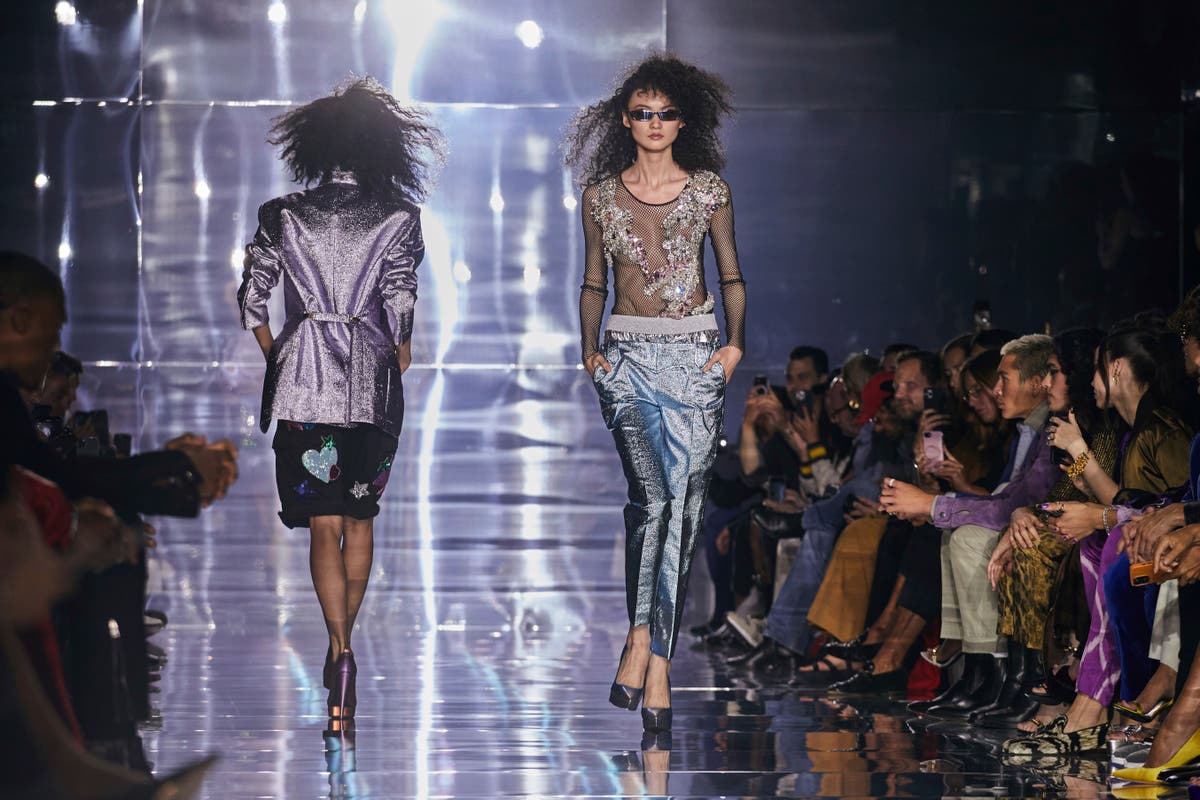 Tom Ford closes Fashion Week with big hair, miles of sparkle | The  Independent