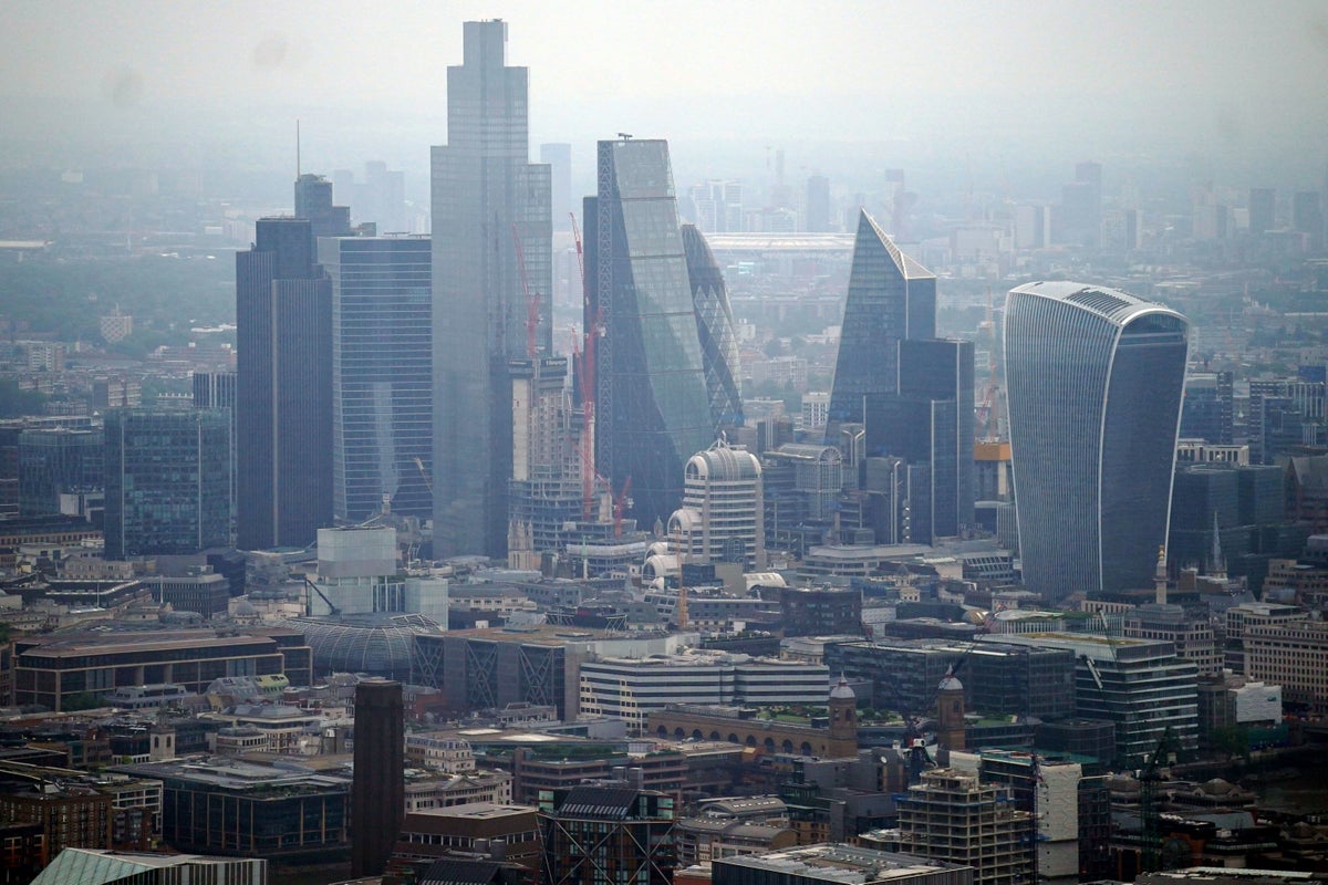 Chancellor wants to scrap bankers’ bonus cap to boost City of London